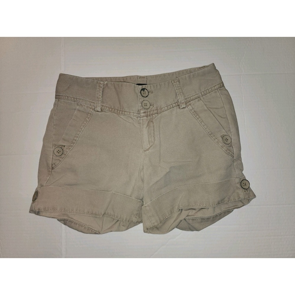 Women's Chino Shorts by Gap Size 1, Tan. With Pockets,  hiking, outdoor shorts